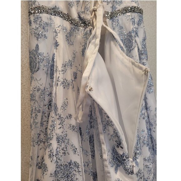 Maxi Floral Ballgown, Open Back Prom Party Dress, size 4P - Picture 8 of 8